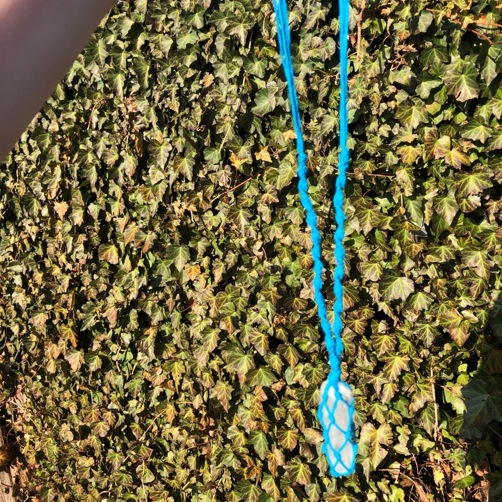 Clear Quartz Raw Macrame Necklace - Picture 7 of 8